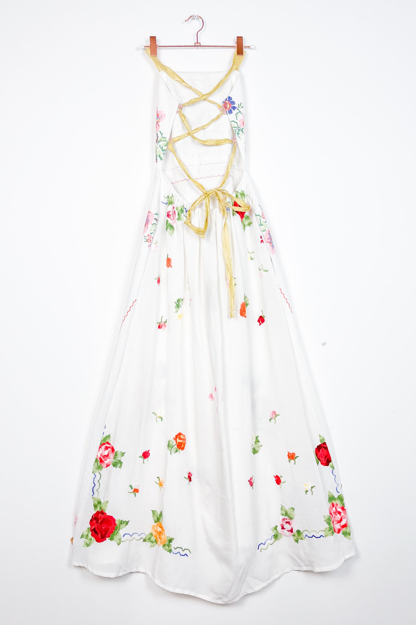 White gauze flowers cheap embroidered dress