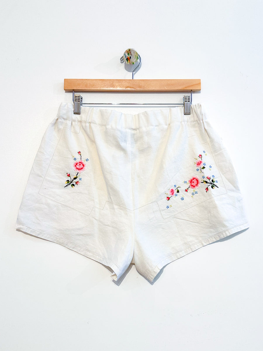 Liv embroidered linen shorts