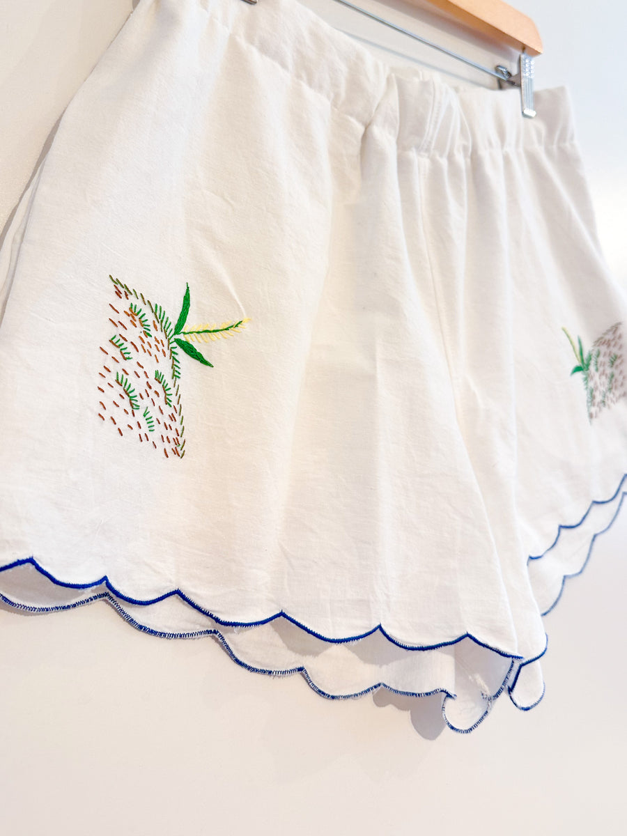 Liv embroidered linen shorts