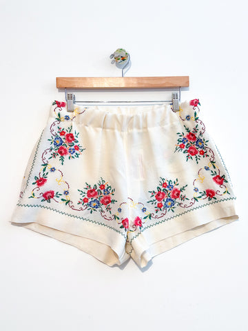 Liv embroidered linen shorts