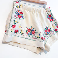 Liv embroidered linen shorts