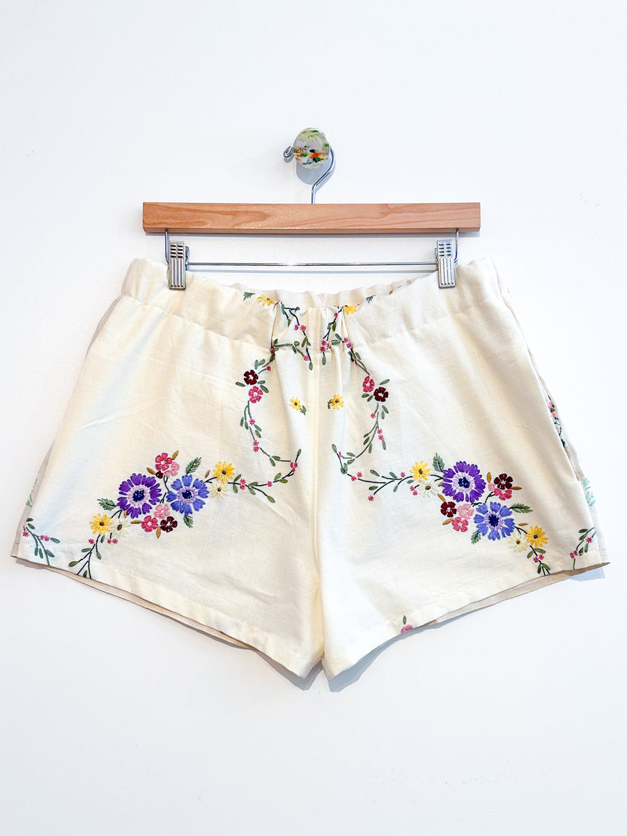 Liv embroidered linen shorts