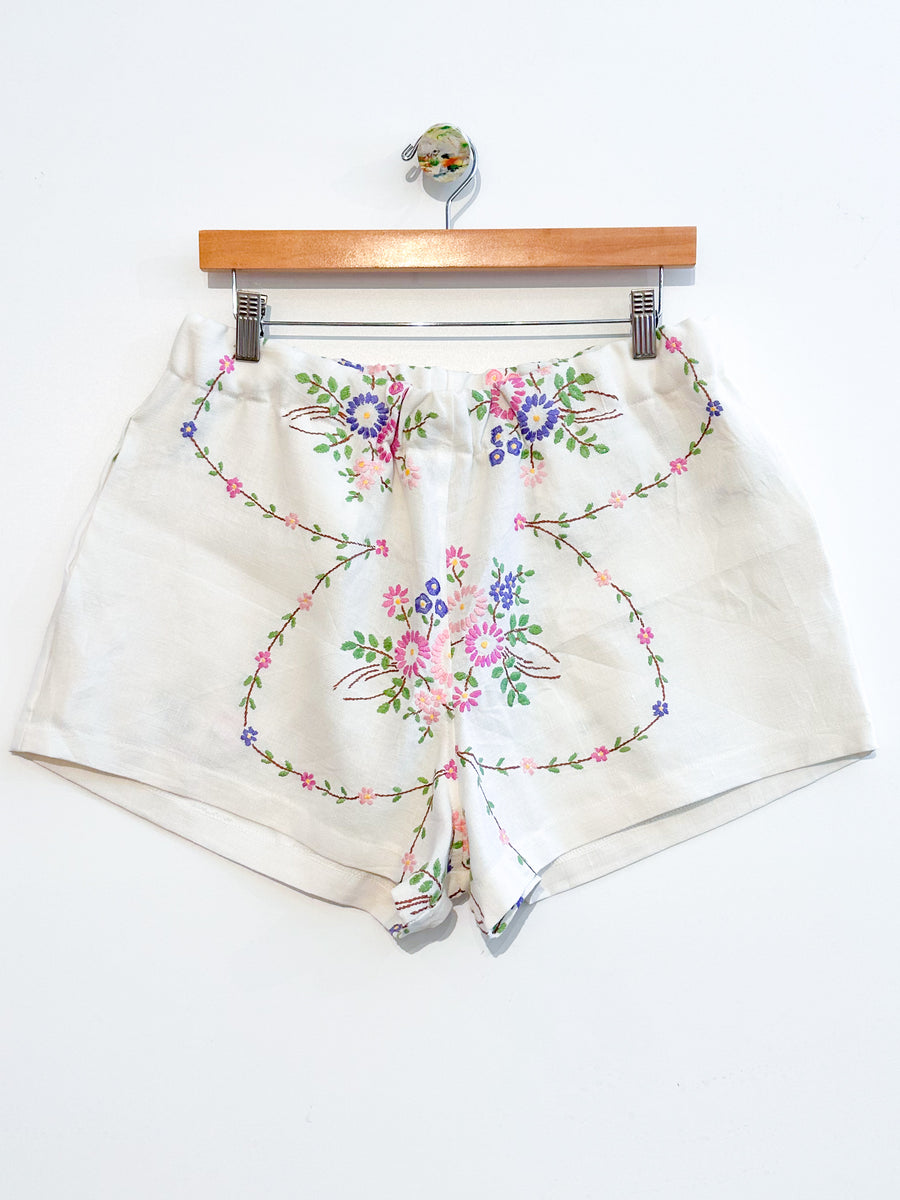 Liv embroidered linen shorts