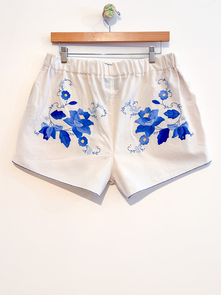 Liv embroidered linen shorts