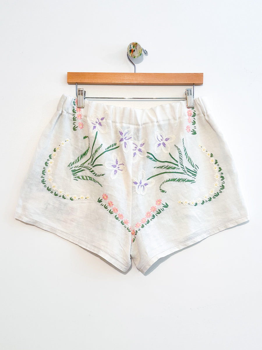 Liv embroidered linen shorts