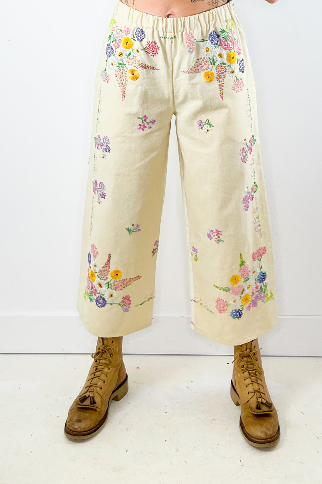 Liv Embroidered Linen Wide Leg Trousers